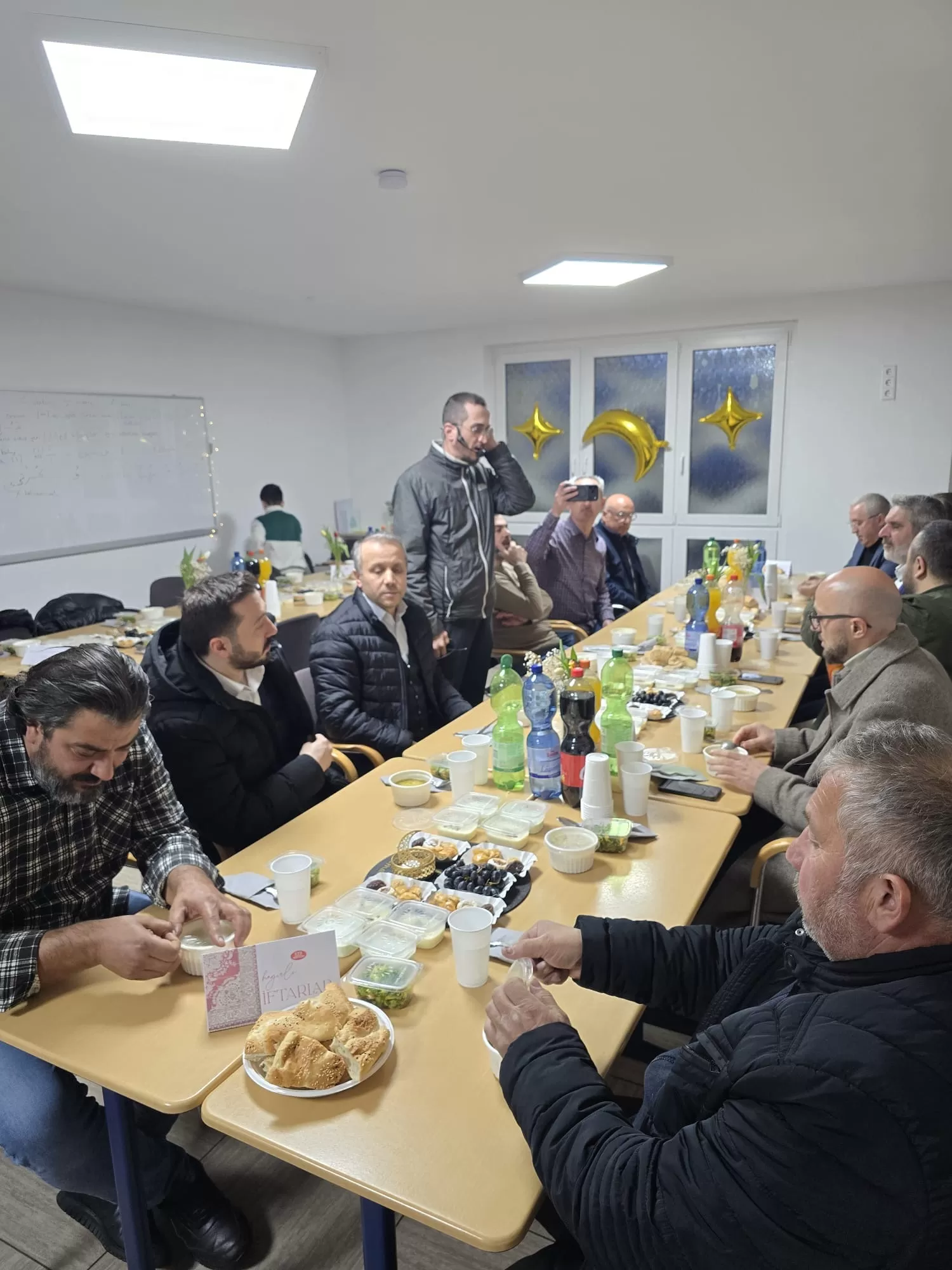 CASTROP BÖLGESİ DİN GÖREVLİLERİ VE DERNEK BAŞKANLARIı İFTARDA BULUŞTU